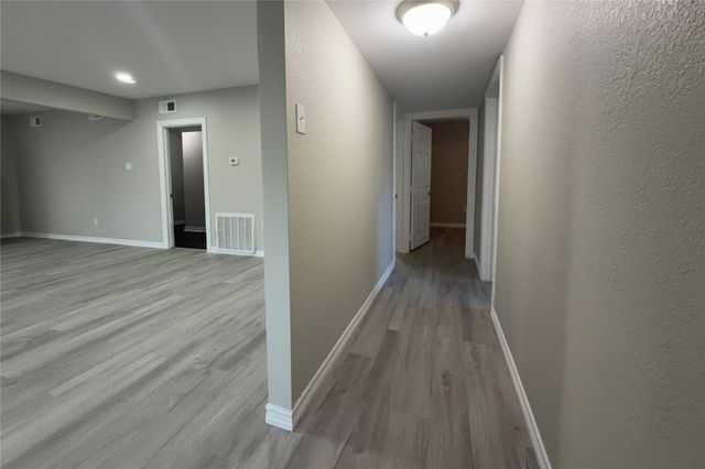 2214 5th Avenue N, Texas City, TX 77590