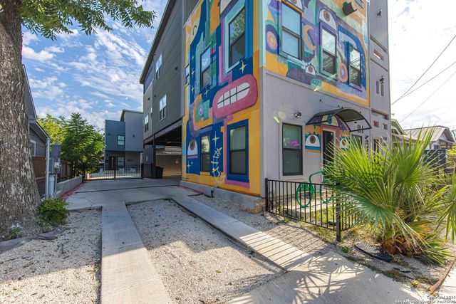 811 Montana St Unit 1101, San Antonio, TX 78203