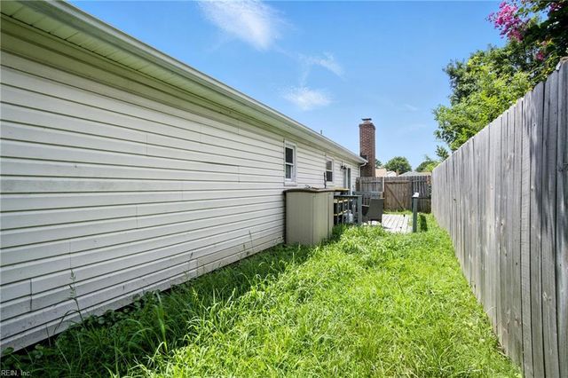 916 Spring Garden LN, Virginia Beach, VA 23452