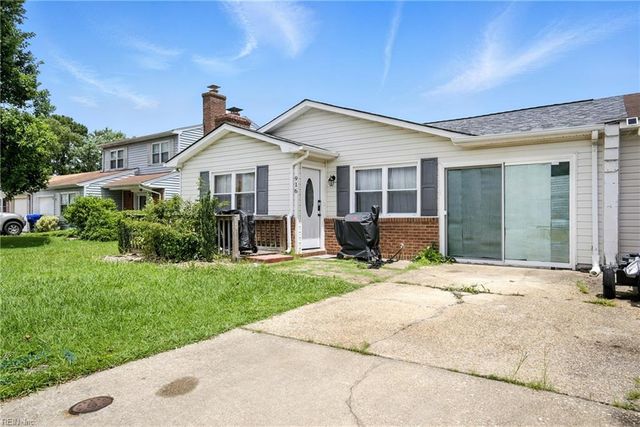 916 Spring Garden LN, Virginia Beach, VA 23452