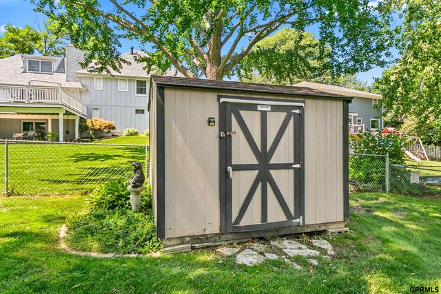 1432 S 136th Street, Omaha, NE 68144