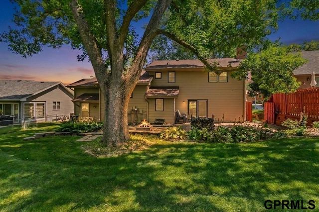 1432 S 136th Street, Omaha, NE 68144