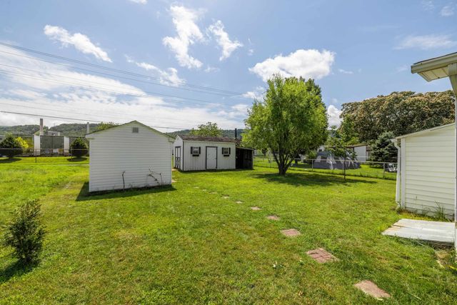432 ARCH AVE, Waynesboro, VA 22980
