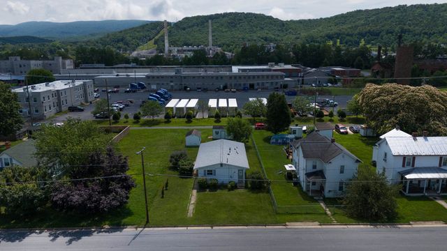 432 ARCH AVE, Waynesboro, VA 22980