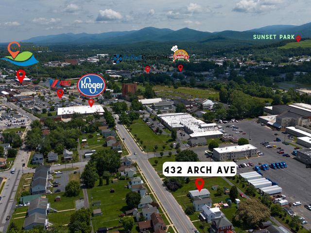 432 ARCH AVE, Waynesboro, VA 22980