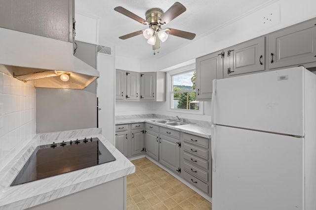 432 ARCH AVE, Waynesboro, VA 22980
