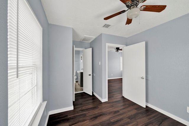 904 Beverly / 1009 Witter St Avenue B, Pasadena, TX 77506