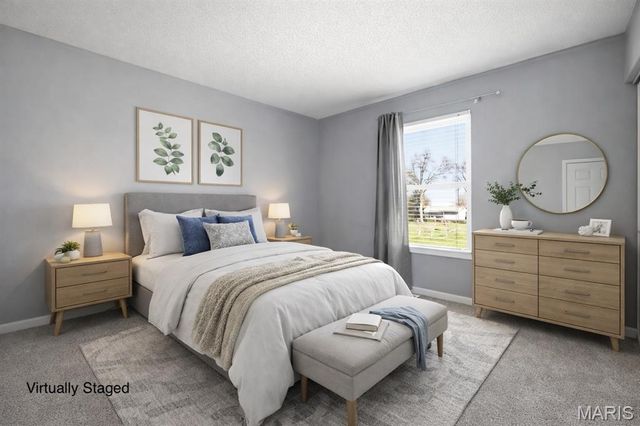 101 El Caballo Drive, St Peters, MO 63376