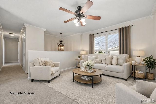 101 El Caballo Drive, St Peters, MO 63376