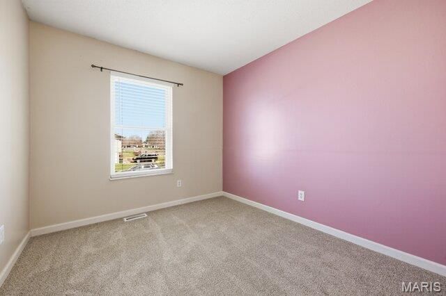 101 El Caballo Drive, St Peters, MO 63376