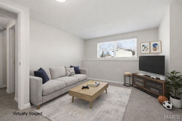 101 El Caballo Drive, St Peters, MO 63376