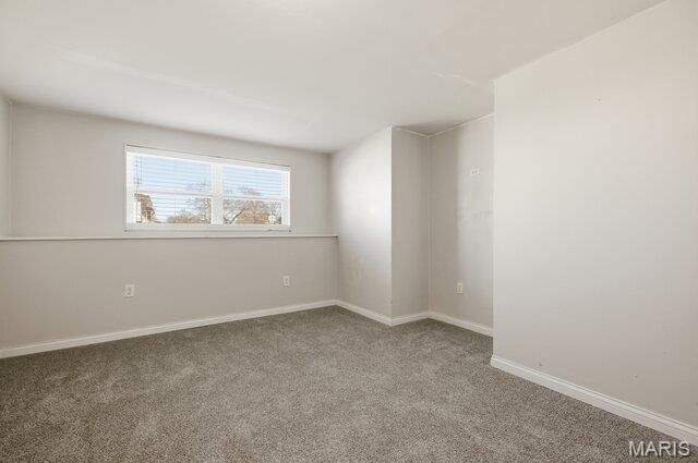 101 El Caballo Drive, St Peters, MO 63376