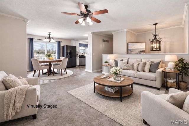 101 El Caballo Drive, St Peters, MO 63376