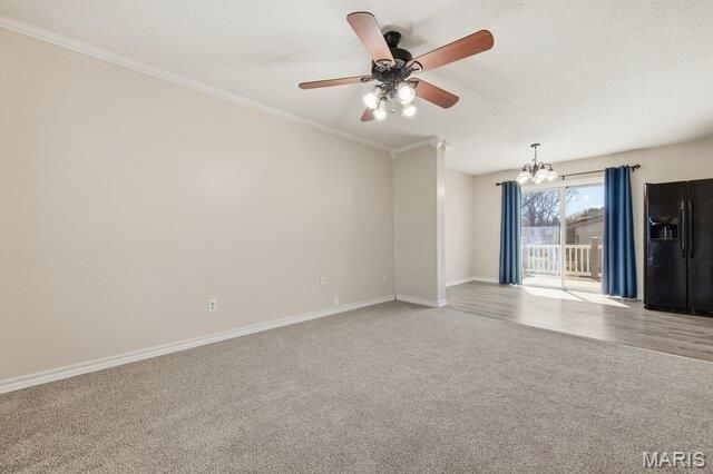 101 El Caballo Drive, St Peters, MO 63376