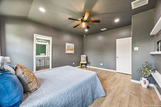 472 MALLOW DR, New Braunfels, TX 78130