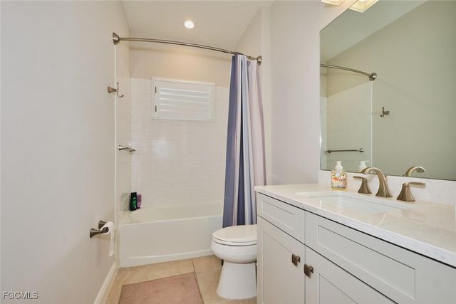 3050 Heritage Pines DR, Fort Myers, FL 33905