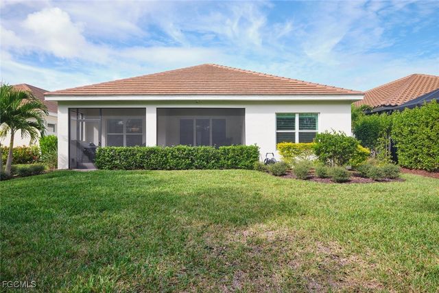 3050 Heritage Pines DR, Fort Myers, FL 33905