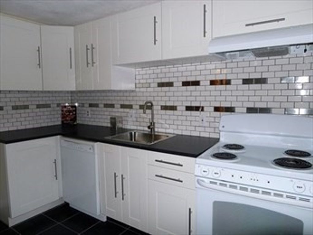773 Massachusetts Ave B7, Boxborough, MA 01719