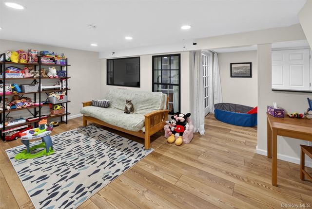 220 Grant Avenue, Saint James, NY 11780