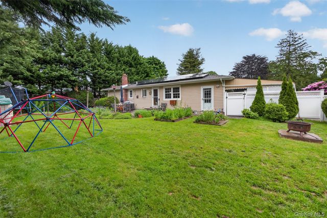 220 Grant Avenue, Saint James, NY 11780