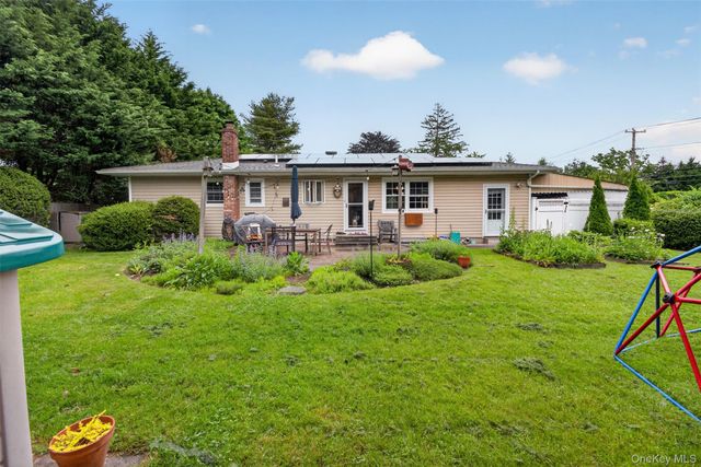 220 Grant Avenue, Saint James, NY 11780