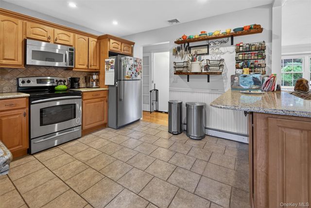 220 Grant Avenue, Saint James, NY 11780