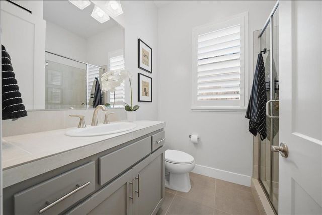 1222 Buck Ridge Dr, Rocklin, CA 95765
