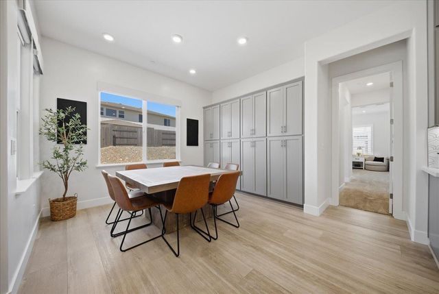1222 Buck Ridge Dr, Rocklin, CA 95765
