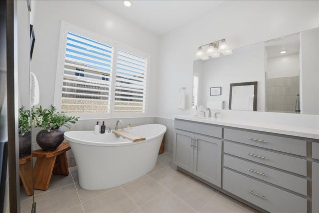 1222 Buck Ridge Dr, Rocklin, CA 95765
