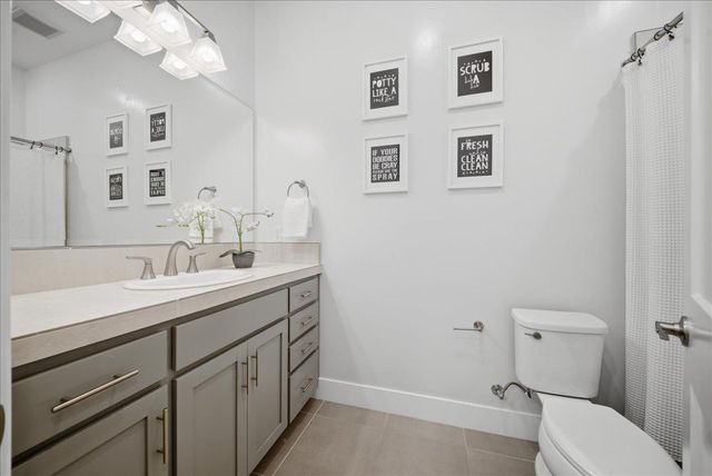 1222 Buck Ridge Dr, Rocklin, CA 95765