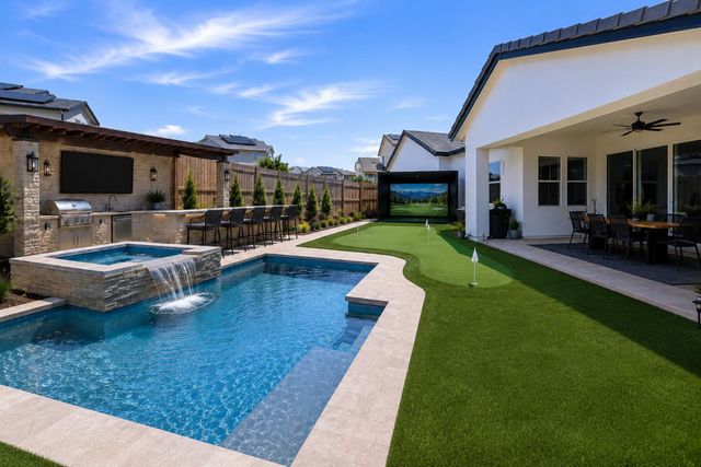 1222 Buck Ridge Dr, Rocklin, CA 95765