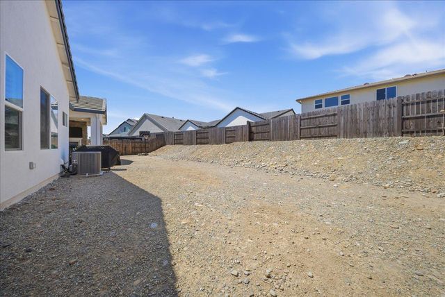 1222 Buck Ridge Dr, Rocklin, CA 95765