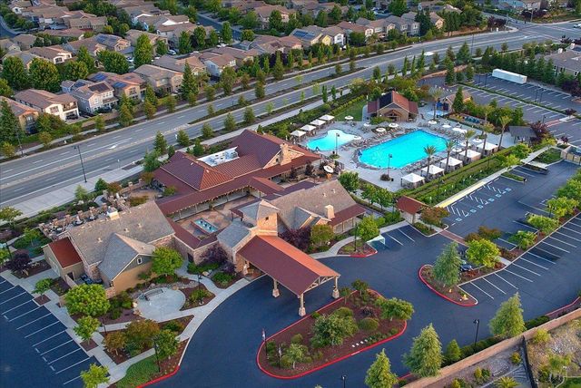 1222 Buck Ridge Dr, Rocklin, CA 95765