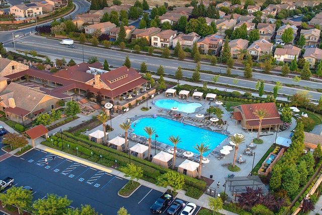1222 Buck Ridge Dr, Rocklin, CA 95765