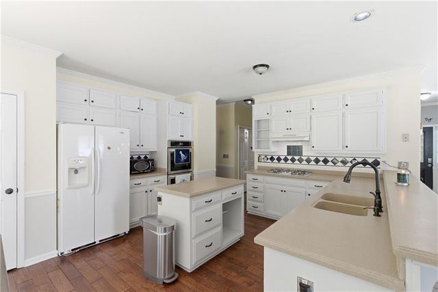 2487 Windchase Court, Buford, GA 30518
