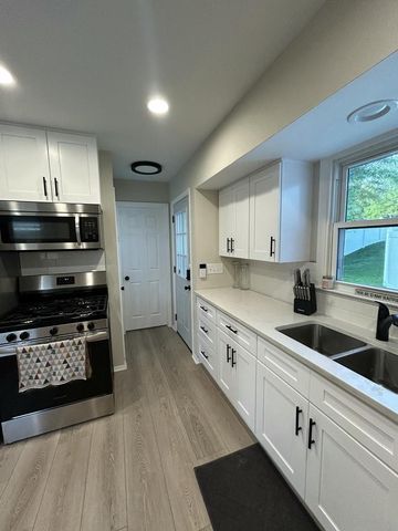 4454 S 1st STREET, Milwaukee, WI 53207