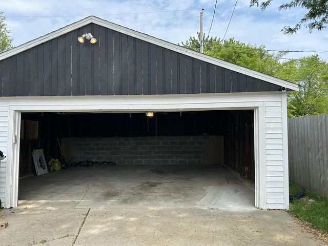4454 S 1st STREET, Milwaukee, WI 53207