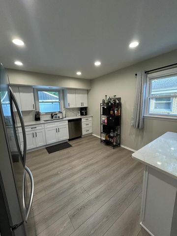 4454 S 1st STREET, Milwaukee, WI 53207