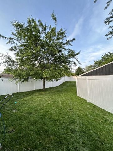 4454 S 1st STREET, Milwaukee, WI 53207