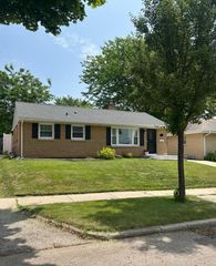 4454 S 1st STREET, Milwaukee, WI 53207