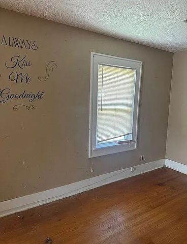 901 N McKinley Avenue, Sand Springs, OK 74063