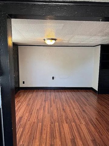 901 N McKinley Avenue, Sand Springs, OK 74063
