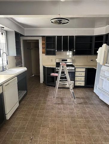 901 N McKinley Avenue, Sand Springs, OK 74063