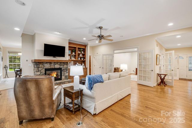 133 Timber Creek Road, Hendersonville, NC 28739