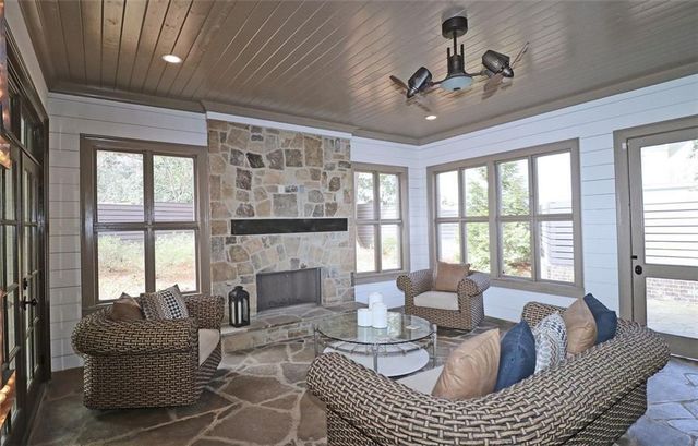 1600 Nottingham NE Way, Atlanta, GA 30309