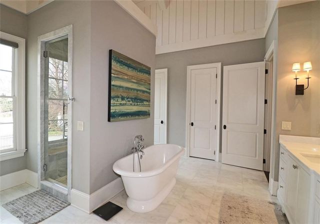 1600 Nottingham NE Way, Atlanta, GA 30309