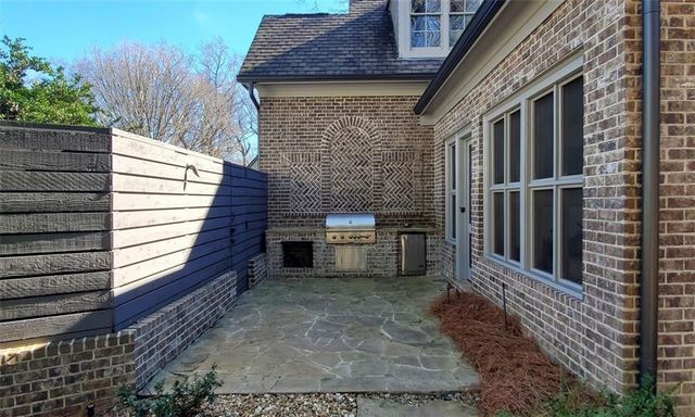 1600 Nottingham NE Way, Atlanta, GA 30309