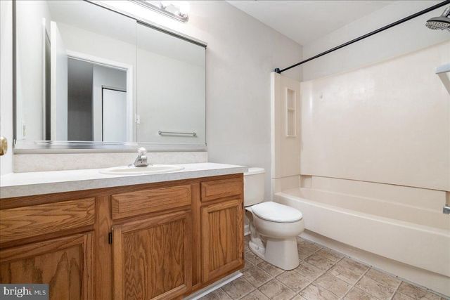 1212 DENBY CT, Quakertown, PA 18951