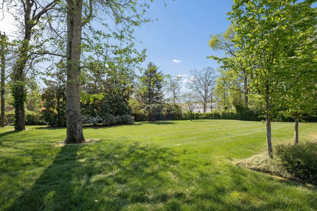 3435 Hampton Ave, Nashville, TN 37215