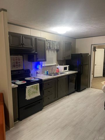 801 Purdum Mill Road, Appomattox, VA 24522